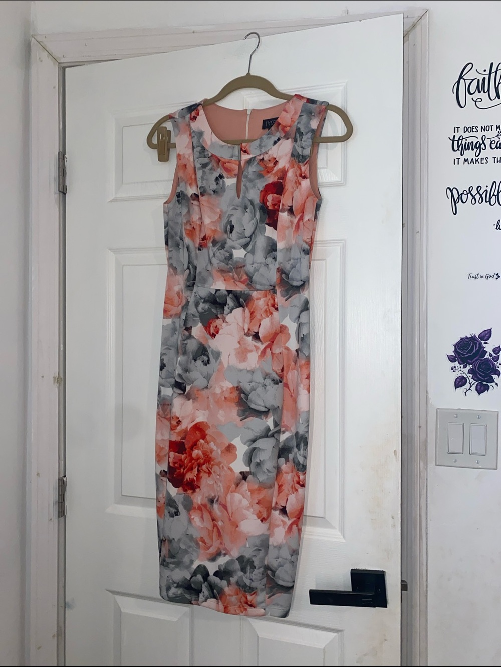 Enfocus Studio Coral and Gray Floral Sheath Dress